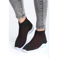 Czarno-Czerwone Sneakersy Pay Attention. Buty sportowe lifestyle marki Born2be. Za 64.99 zł.