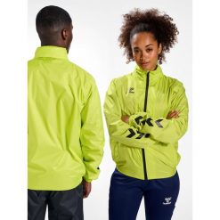 Kurtka ortalionowa piłkarska dla dorosłych Hummel Core XK Spray Jacket. Zielone kurtki Hummel, na wiosnę, m, bez wzorów, z materiału, klasyczne, z kapturem. Za 215.35 zł.