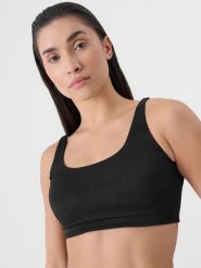 4F Góra od bikini damska - czarna L. Czarne bikini 4f, bez wzorów, z elastanu, wakacyjne. W wyprzedaży za 39.99 zł.
