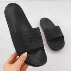 Klapki damskie sportowe czarne Big Star OO274044. Czarne klapki BIG STAR, bez wzorów, z materiału, retro, bez obcasa, bez zapięcia. Za 79.99 zł.