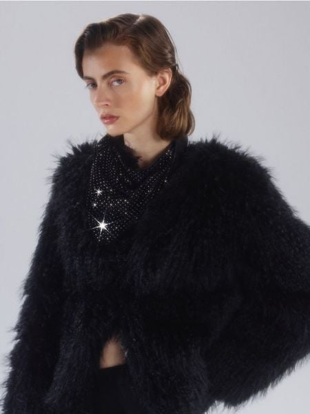 Chusta ze strassem - czarny. Czarne chusty Reserved, bez wzorów. Za 69.99 zł.