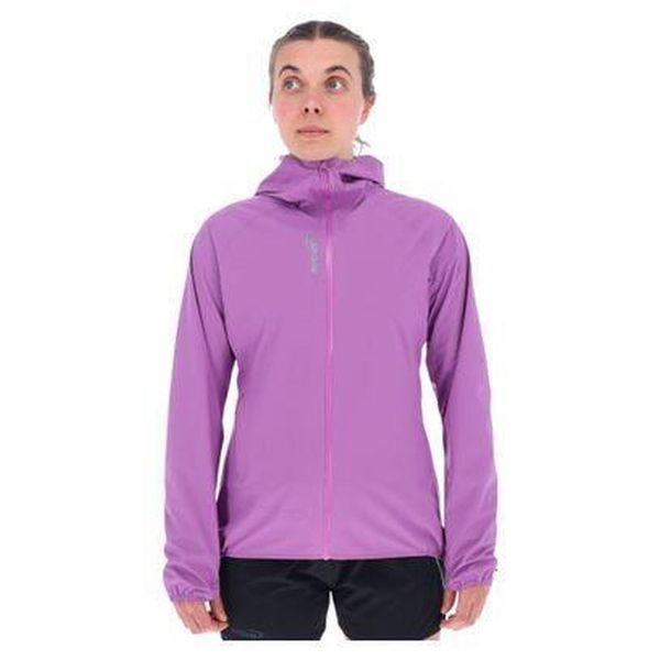 Kurtka do biegania damska Inov-8 Stormshell V2. Fioletowe kurtki do biegania BOXRAW, na zimę, bez wzorów, bez kaptura, do biegania. Za 629.99 zł.