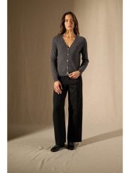 Perfect Cashmere Kaszmirowy kardigan "Leora" w kolorze antracytowym rozmiar: XXL. Czarne swetry Perfect Cashmere, xxl, bez wzorów, z kaszmiru, bez ramiączek. Za 233.87 zł.