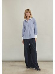 TATUUM Spodnie w kolorze granatowym rozmiar: 42. Niebieskie spodnie materiałowe Tatuum, bez wzorów, z materiału, z podwyższonym stanem. Za 174.43 zł.