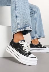Czarne Trampki na Platformie Ozdobione Perełkami Yasami. Czarne trampki Renee, z aplikacjami, z jeansu, eleganckie, bez zapięcia. W wyprzedaży za 67.99 zł.