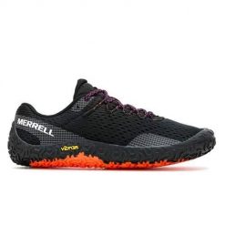 Buty do biegania damskie Merrell Vapor Glove 6. Czarne buty do biegania Merrell, bez wzorów, z gumy, bez zapięcia, do biegania. Za 584.00 zł.