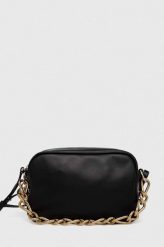 Red Valentino torebka skórzana kolor czarny. Czarne listonoszki Red Valentino, bez wzorów, na ramię, bez dodatków. Za 2,249.90 zł.
