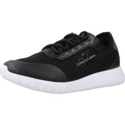 Tenisówki Calvin Klein Model Eva Runner Monologo W Kolor Czarny. Czarne trampki Calvin Klein, bez wzorów, z tkaniny, casualowe, bez zapięcia. Za 425.85 zł.