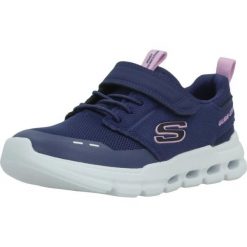 Buty SKECHERS SKECHERS GLIDE-STEP FLOW Niebieski. Niebieskie buty trekkingowe Skechers, z syntetyku, bez zapięcia. Za 173.99 zł.