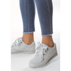Jasnoszare Buty Sportowe Emphasis. Buty sportowe lifestyle Born2be, bez wzorów, z satyny, sportowe, bez zapięcia. Za 69.99 zł.