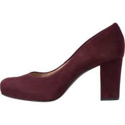 Unisa NUMIS Czółenka na platformie grape. Czółenka marki Unisa. Za 419.00 zł.