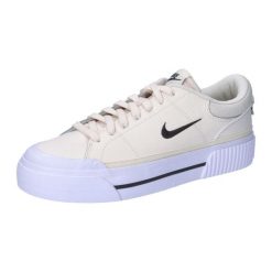 Tenisówki Nike Model Court Legacy Lift Kolor Beżowy. Białe trampki Nike, bez wzorów, z gumy, eleganckie, bez zapięcia, nike court. Za 441.95 zł.