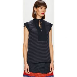 Tommy Hilfiger - Top. Niebieskie t-shirty Tommy Hilfiger, bez wzorów, z materiału, casualowe, bez kołnierzyka, bez ramiączek. W wyprzedaży za 299.90 zł.