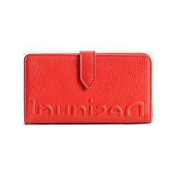 Desigual portfel damski kolor pomarańczowy. Brązowe portfele Desigual, bez wzorów, z materiału. W wyprzedaży za 124.99 zł.