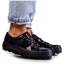 Modne Lakierowane Trampki Big Star KK274044 Czarne. Czarne trampki bez wzorów, z gumy, retro, bez zapięcia. Za 246.96 zł.