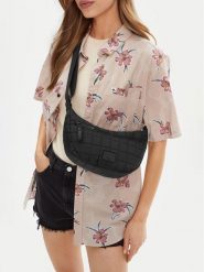 Roxy Torebka CWBEO-ROXY-M-004-07 Czarny. Czarne listonoszki Roxy, bez wzorów, z materiału, bez dodatków. Za 99.99 zł.