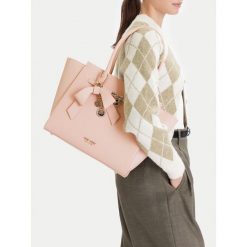 Torebka Nine West. Czerwone torebki klasyczne Nine West, bez wzorów, klasyczne, bez dodatków. Za 369.99 zł.