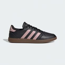Buty Breaknet Sleek. Brązowe buty treningowe adidas, bez wzorów, z gumy, bez zapięcia, trekkingowe. Za 239.00 zł.