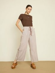 BGN Spodnie w kolorze szarym rozmiar: 36. Szare spodnie materiałowe BGN, bez wzorów, z materiału. Za 100.99 zł.