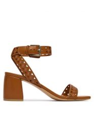 Guess Sandały FLJNE2 LEA03 Brązowy jasny. Brązowe sandały Guess, z aplikacjami, ze skóry, bez obcasa, na słupku, bez zapięcia. Za 589.99 zł.