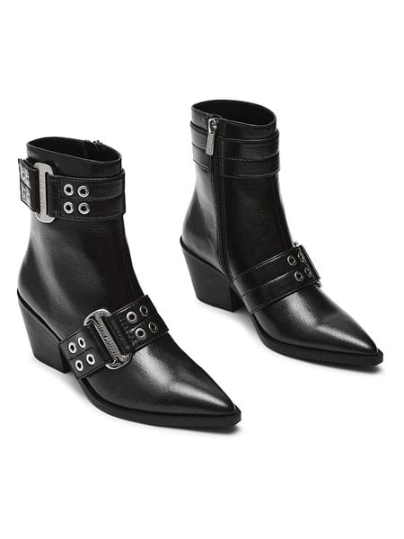 Steve Madden Botki "Splurge" w kolorze czarnym rozmiar: 39. Czarne botki Steve Madden, bez wzorów, bez obcasa, bez zapięcia. Za 329.95 zł.