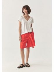 TATUUM Szorty w kolorze koralowym rozmiar: 40. Czerwone szorty Tatuum, bez wzorów, z tkaniny. Za 106.95 zł.