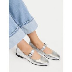Baleriny Lasocki. Szare baleriny Lasocki, bez wzorów, bez obcasa, bez zapięcia. Za 169.99 zł.