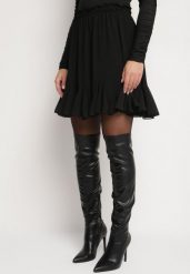 Czarna Rozkloszowana Spódnica z Wiskozą Ozdobiona Falbankami Linndilia. Czarne spódnice Born2be, na co dzień, bez wzorów, z materiału, eleganckie, mini, rozkloszowane. W wyprzedaży za 84.99 zł.