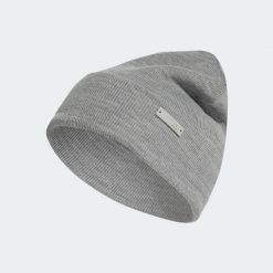 Czapka ADIDAS. Szare czapki zimowe adidas, bez wzorów, z dzianiny, sportowe. Za 69.99 zł.