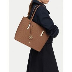 Torebka MEXX. Brązowe torebki klasyczne Mexx, bez wzorów, klasyczne, bez dodatków. Za 139.99 zł.
