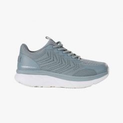 Buty Sneakersy Sportowe damska Swedemount New York Comfort Shoe. Białe buty sportowe lifestyle SWEDEMOUNT, bez wzorów, bez zapięcia. Za 249.99 zł.