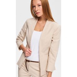 Taliowany żakiet - Beżowy. Marynarki i żakiety marki Reserved. Za 159.99 zł.