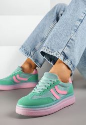 Zielone Sneakersy Typu Kultowe Tenisówki na Niskiej Platformie Olritia. Zielone trampki Renee, z aplikacjami, z jeansu, casualowe, bez zapięcia. W wyprzedaży za 83.99 zł.