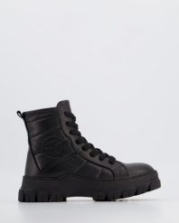 SPORTOWE BOTKI DAMSKIE 06821004S BLACK. Czarne botki Venezia, bez wzorów, ze skóry, sportowe, bez obcasa, bez zapięcia. Za 259.00 zł.