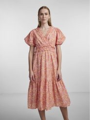 YAS Sukienka 26029909 Różowy Regular Fit. Czerwone sukienki YAS, m, bez wzorów, bez kołnierzyka, bez ramiączek. Za 219.99 zł.
