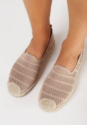 Ciemnobeżowe Espadryle z Plecionką i Ażurowym Zdobieniem Lanivesa. Brązowe espadryle Born2be, z aplikacjami, bez obcasa. W wyprzedaży za 42.49 zł.