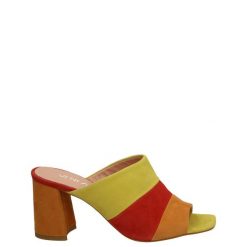 KOLOROWE KLAPKI MRZ40230120 YELL. Klapki Venezia, bez wzorów, ze skóry, bez obcasa, bez zapięcia. Za 129.00 zł.