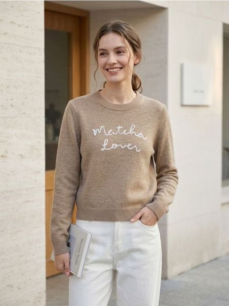 Sweter z wiskozą - beżowy. Brązowe swetry Sinsay, l, bez wzorów, z wiskozy, bez ramiączek. Za 49.99 zł.