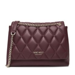 Torebka Nine West. Czerwone torebki klasyczne Nine West, bez wzorów, klasyczne, bez dodatków. Za 199.99 zł.