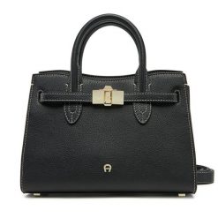 Torebka Aigner. Czarne torebki klasyczne Aigner, bez wzorów, bez dodatków. Za 3,339.00 zł.