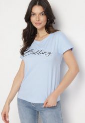 Jasnoniebieski Bawełniany T-shirt z Ozdobnym Napisem Virretis. Niebieskie t-shirty Born2be, m, bez wzorów, z bawełny, klasyczne, bez kołnierzyka, bez ramiączek. Za 59.99 zł.