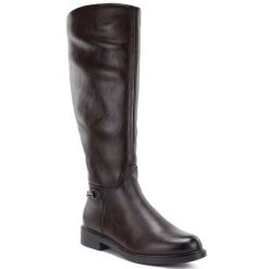 Skórzane kozaki damskie oficerki czekoladowe Potocki JE19500. Brązowe kozaki POTOCKI, bez wzorów, ze skóry, eleganckie, bez obcasa, bez zapięcia. Za 259.99 zł.