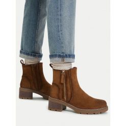 Botki JENNY. Brązowe botki Jenny, bez wzorów, bez obcasa, na słupku, bez zapięcia. Za 159.99 zł.
