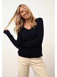 Just Cashmere Kaszmirowy sweter "Joan" w kolorze granatowym rozmiar: M. Niebieskie swetry Just Cashmere, m, bez wzorów, z kaszmiru, bez ramiączek. Za 347.99 zł.