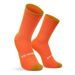 Skarpety turystyczne długie Siroko GR1 Orange. Brązowe skarpetki SIROKO, bez wzorów, z materiału. Za 51.20 zł.