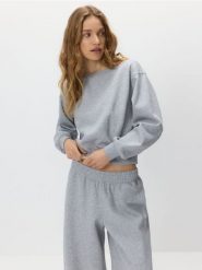 Bluza z odkrytymi ramionami - jasnoszary. Szare bluzy Reserved, l, bez wzorów, z bawełny, bez ramiączek, bez kaptura. Za 99.99 zł.