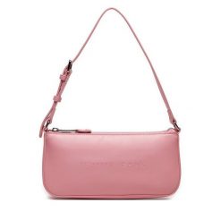 Torebka Tommy Hilfiger. Czerwone torebki klasyczne Tommy Hilfiger, bez wzorów, klasyczne, bez dodatków. Za 249.99 zł.