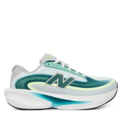 Buty do biegania New Balance. Zielone buty do biegania New Balance, bez wzorów, bez zapięcia, do biegania. Za 649.99 zł.