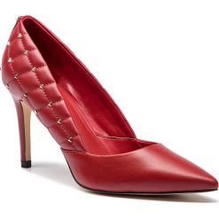 Szpilki GUESS - FLRNN4 LEA08 LRED. Szpilki marki ANSWEAR. W wyprzedaży za 399.00 zł.