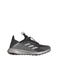 Terrex Voyager 21 Slip-On HEAT.RDY Travel Shoes. Brązowe buty sportowe lifestyle adidas, bez wzorów, z materiału, sportowe, bez zapięcia. Za 339.99 zł.